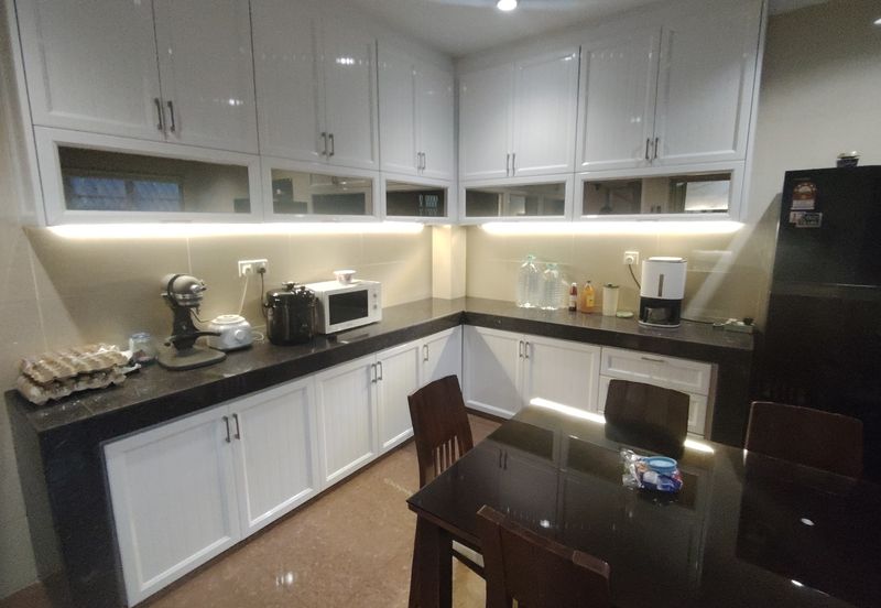 OUG/Happy Garden 3 Storey Corner Terrace House