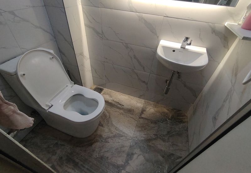 OUG/Happy Garden 3 Storey Corner Terrace House