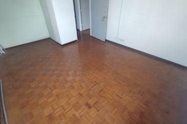 Oug 2 Storey Corner House For Sale