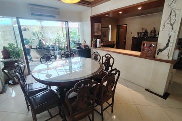 Oug Renovated 2 Storey Semi D Gated Guarded For Sale 