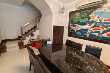 Oug/Happy Garden Gated Guarded 3 Storey Terrace House Corner For Sale