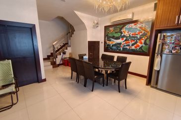 Oug/Happy Garden Gated Guarded 3 Storey Terrace House Corner For Sale