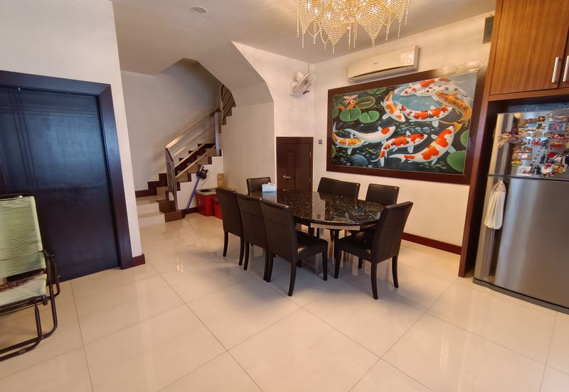 Oug/Happy Garden Gated Guarded 3 Storey Terrace House Corner For Sale