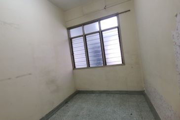 Oug 2 Storey Terrace House For Rent