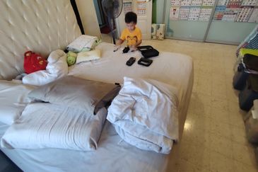 Oug 2 Storey Terrace House Spilt Floor For Sale