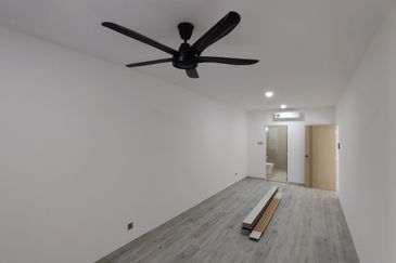 Oug 2 Storey brand new Semi D with modern design for sale