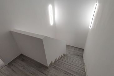 Oug 2 Storey brand new Semi D with modern design for sale