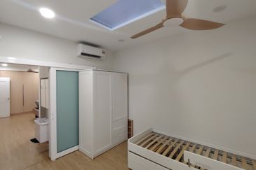 Oug Rebuilt 1.5 Storey Terrace House For Sale