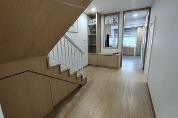 Oug Rebuilt 1.5 Storey Terrace House For Sale