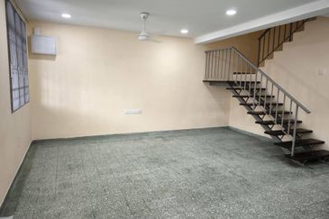 Oug 2 Storey Terrace Newly Refurbished Unit for Rent