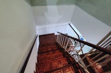 Oug 2 Storey Terrace House Full Furnished For Rent