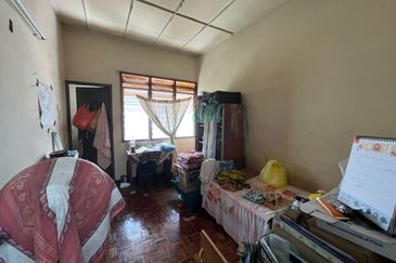 Oug Cheapest 2 Storey Terrace Basic House For Sale