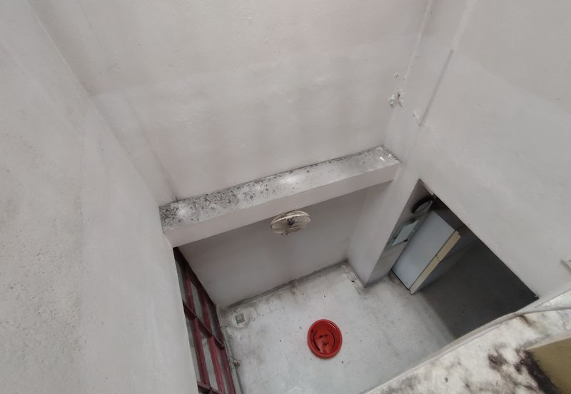 Oug 2 Storey Terrace House Basic Unit For Sale