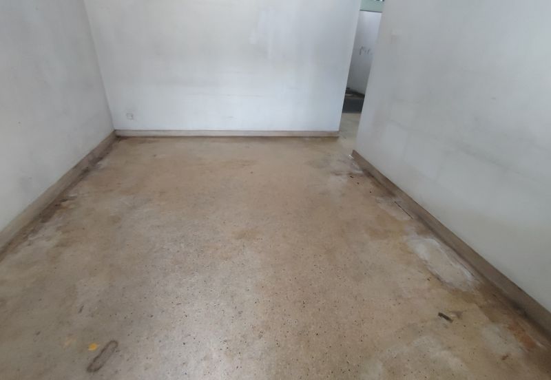 Oug/Happy Garden 1 Storey Terrace House Basic Unit For Sale