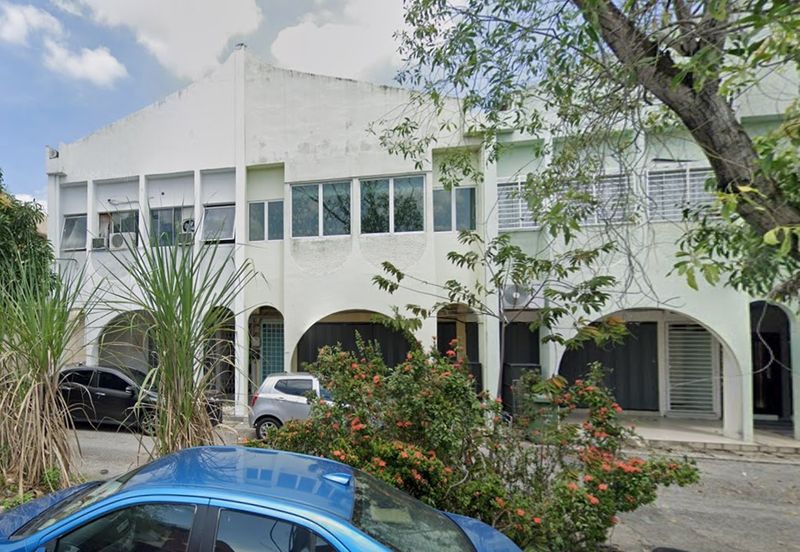 Oug/Bukit Indah Ground Floor Shop For Rent