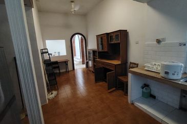 OUG/Happy Garden 1 Storey Fully Furnished Semi D