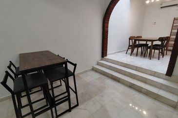 OUG/Happy Garden 1 Storey Fully Furnished Semi D