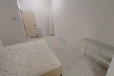 OUG/Happy Garden 1 Storey Fully Furnished Semi D