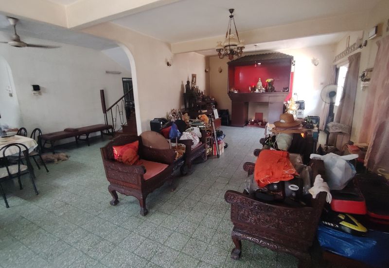 Oug 2 Storey Corner Bungalow House For Sale