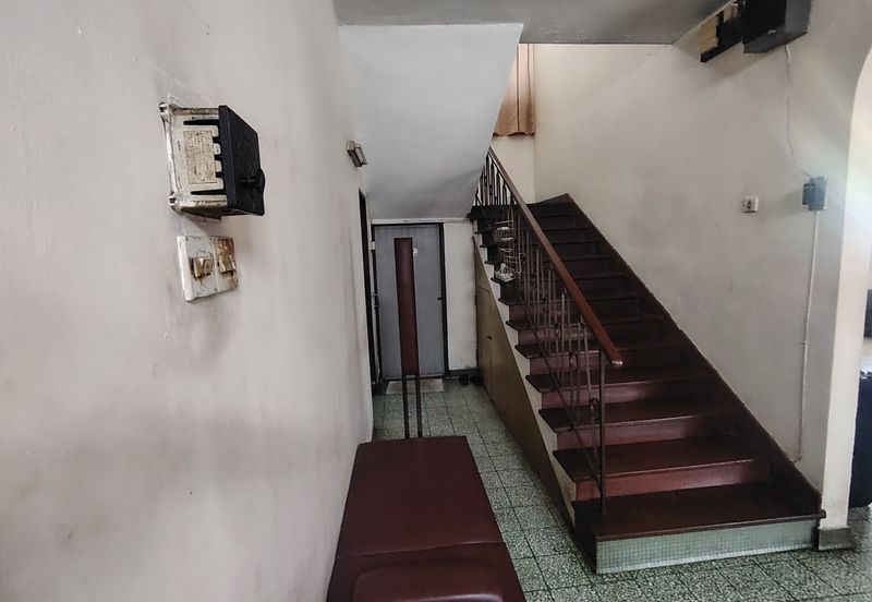 Oug 2 Storey Corner Bungalow House For Sale