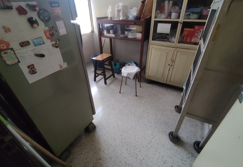 Oug 2 Storey Semi D Near to Market for Sale