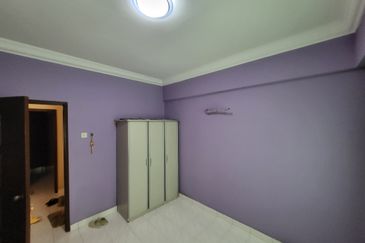 Pangsapuri Bukit Awansari (OG Court)