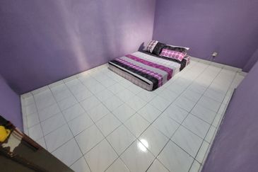 Pangsapuri Bukit Awansari (OG Court)