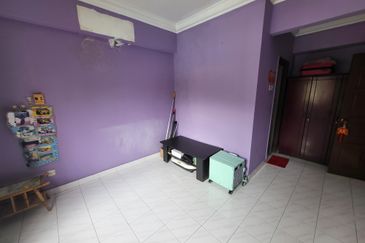 Pangsapuri Bukit Awansari (OG Court)