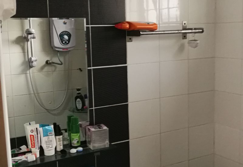 Oug 2 Storey Bungalow For Sale