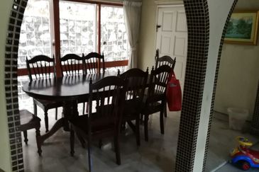 Oug 2 Storey Bungalow For Sale