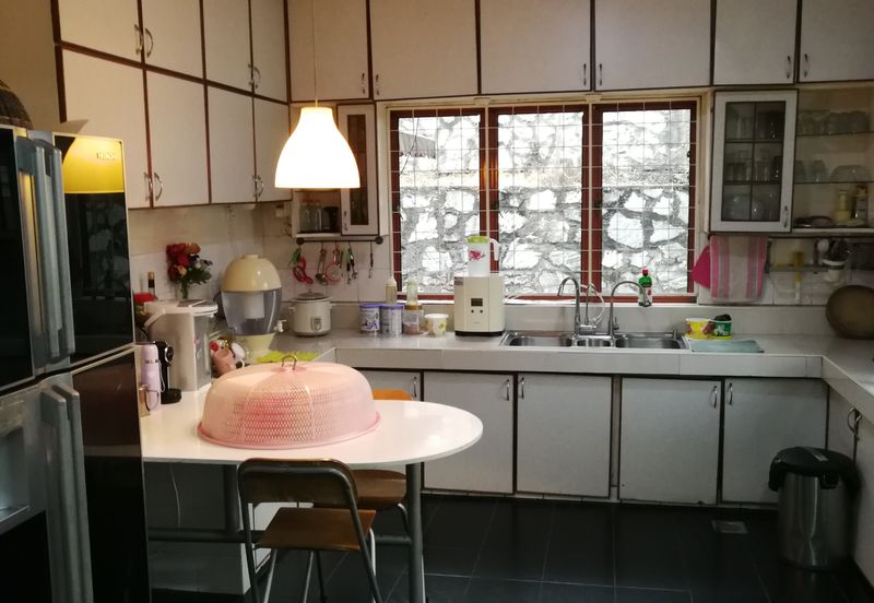 Oug 2 Storey Bungalow For Sale