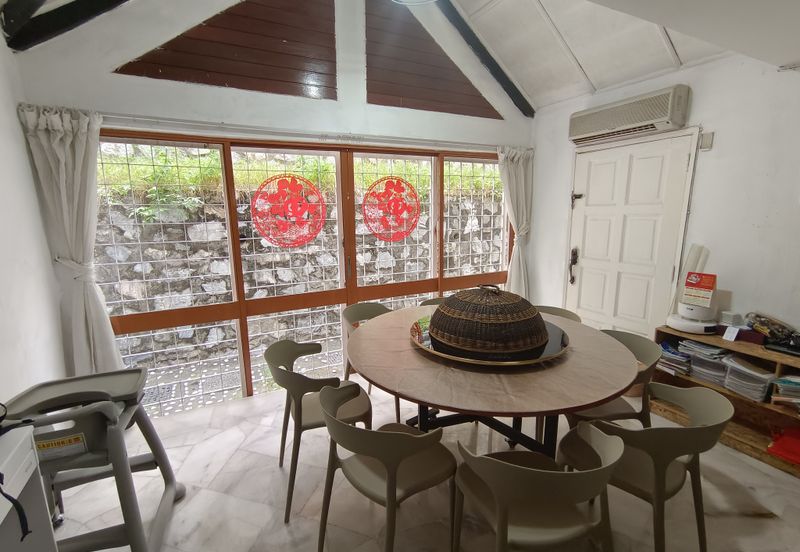 Oug 2 Storey Bungalow For Sale