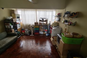 Oug 2 Storey Bungalow For Sale