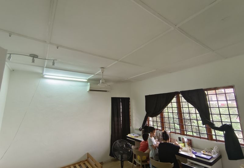 Oug 2 Storey Bungalow For Sale