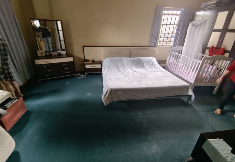 Oug 2 Storey Bungalow For Sale