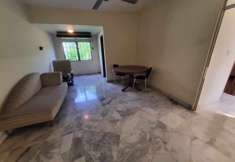 OUG/Taman Yarl Corner Bungalow with Spacious Land