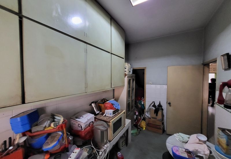 Oug 2 Storey Terrace House Facing Wider Road For Sale