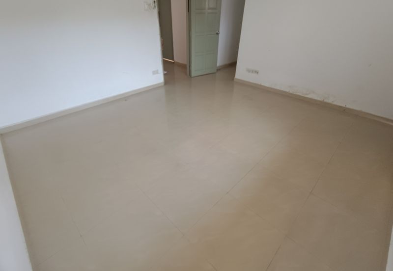 Oug 2 Storey Terrace House Quiet Road For Rent