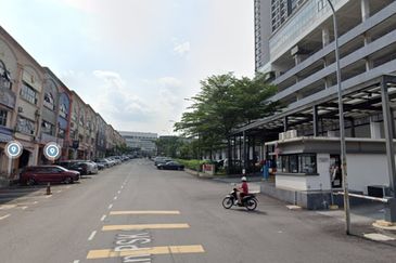 Pusat Perdagangan Seri Kembangan