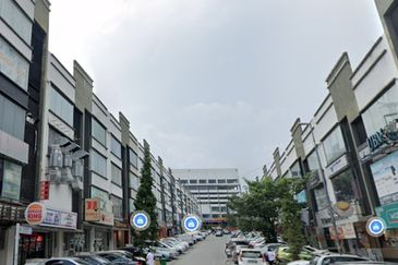 Pusat Perdagangan Seri Kembangan