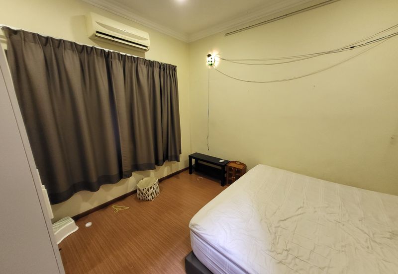 Oug 2 Storey Renovated Full Furnished House For Rent