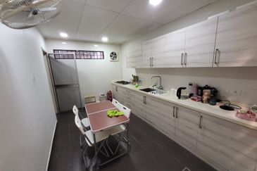 Oug 2 Storey Renovated Full Furnished House For Rent