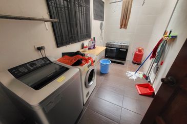 Oug 2 Storey Renovated Full Furnished House For Rent