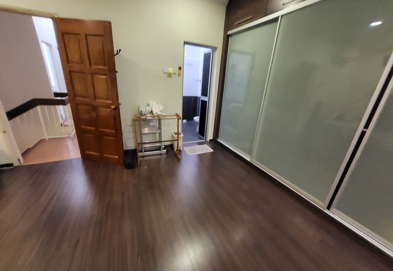 Oug 2 Storey Renovated Full Furnished House For Rent