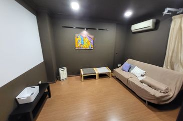 Oug 2 Storey Renovated Full Furnished House For Rent