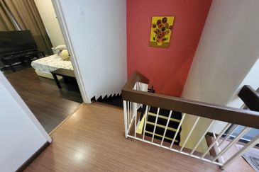 Oug 2 Storey Renovated Full Furnished House For Rent