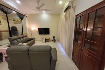 Oug 2 Storey Renovated Full Furnished House For Rent