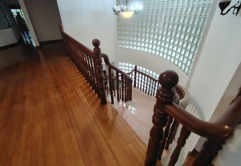 Oug / Taman Yarl Gated Guarded Bungalow For Sale