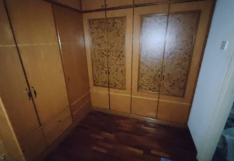 Oug / Taman Yarl Gated Guarded Bungalow For Sale