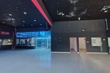 Oug / Petaling Jaya Commercial Bungalow High Visibility For Rent